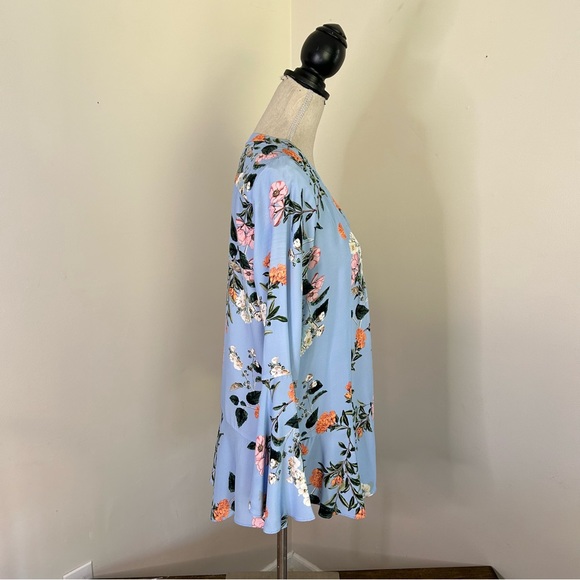 Parker 3/4 sleeve blue floral silk blouse - Size M - Picture 6 of 9